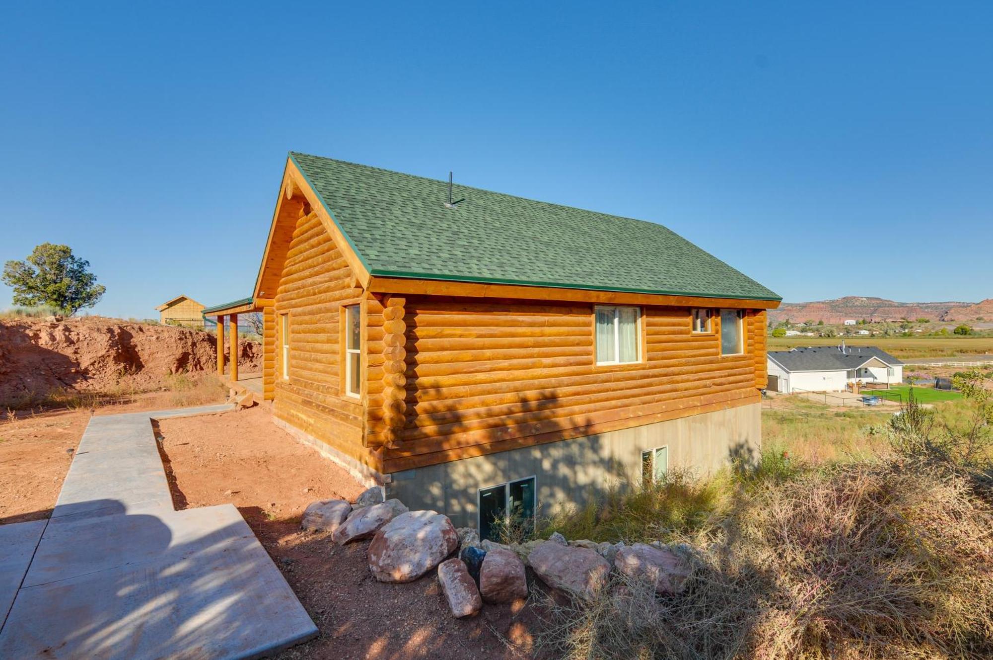 The Cliffrose Cabin - Hike, Relax, Explore! 卡纳布 外观 照片